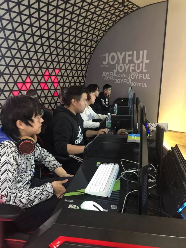 乒乓球选手 乒乓球选手