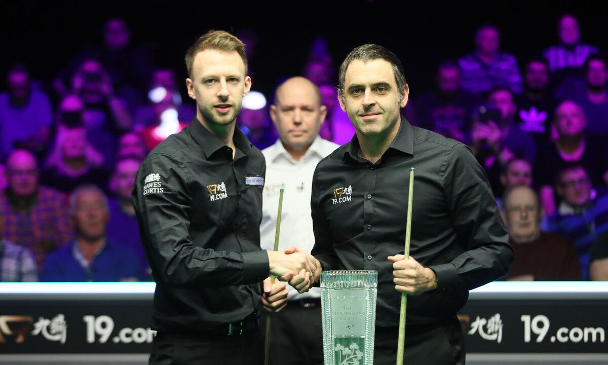 在场边的邵 在场边的邵