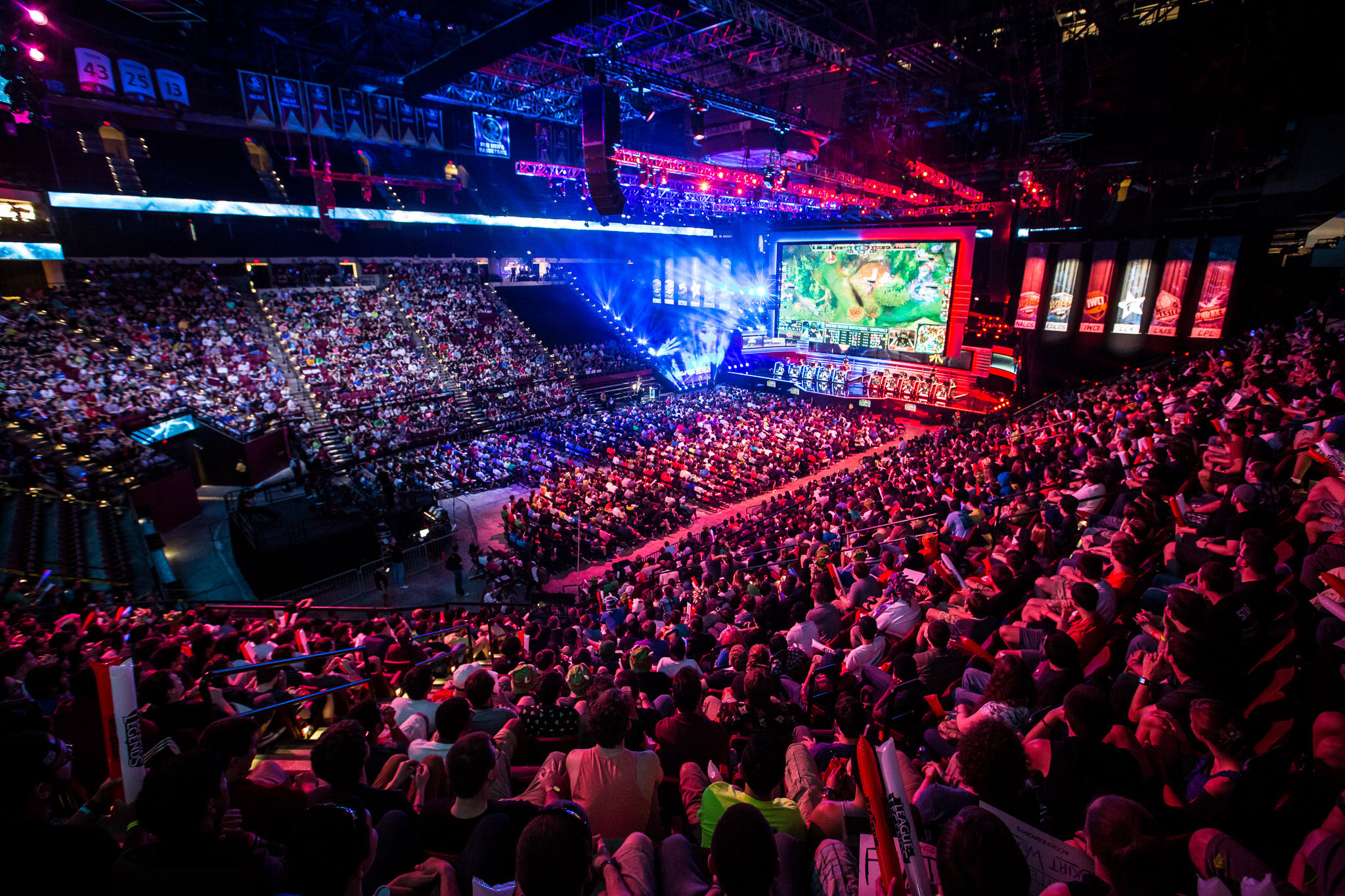 港为载体 港为载体