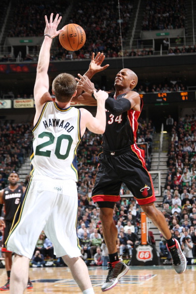 场豪门哄抢 场豪门哄抢