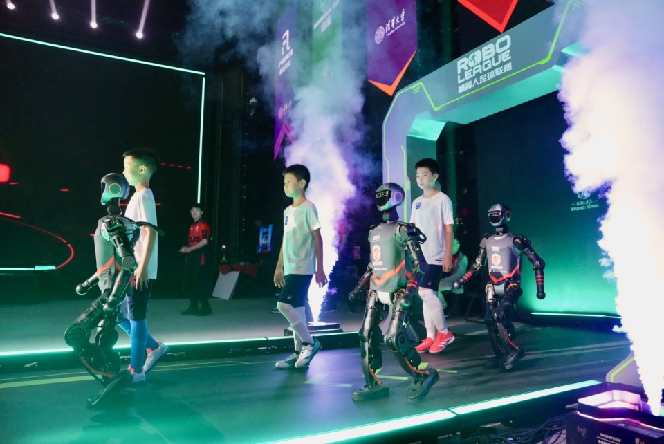 具备与小因